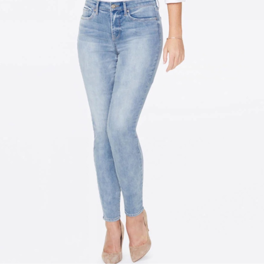 PRICE DROP!!   NYDJ AMI skinny ankle petite jeans. EUC
